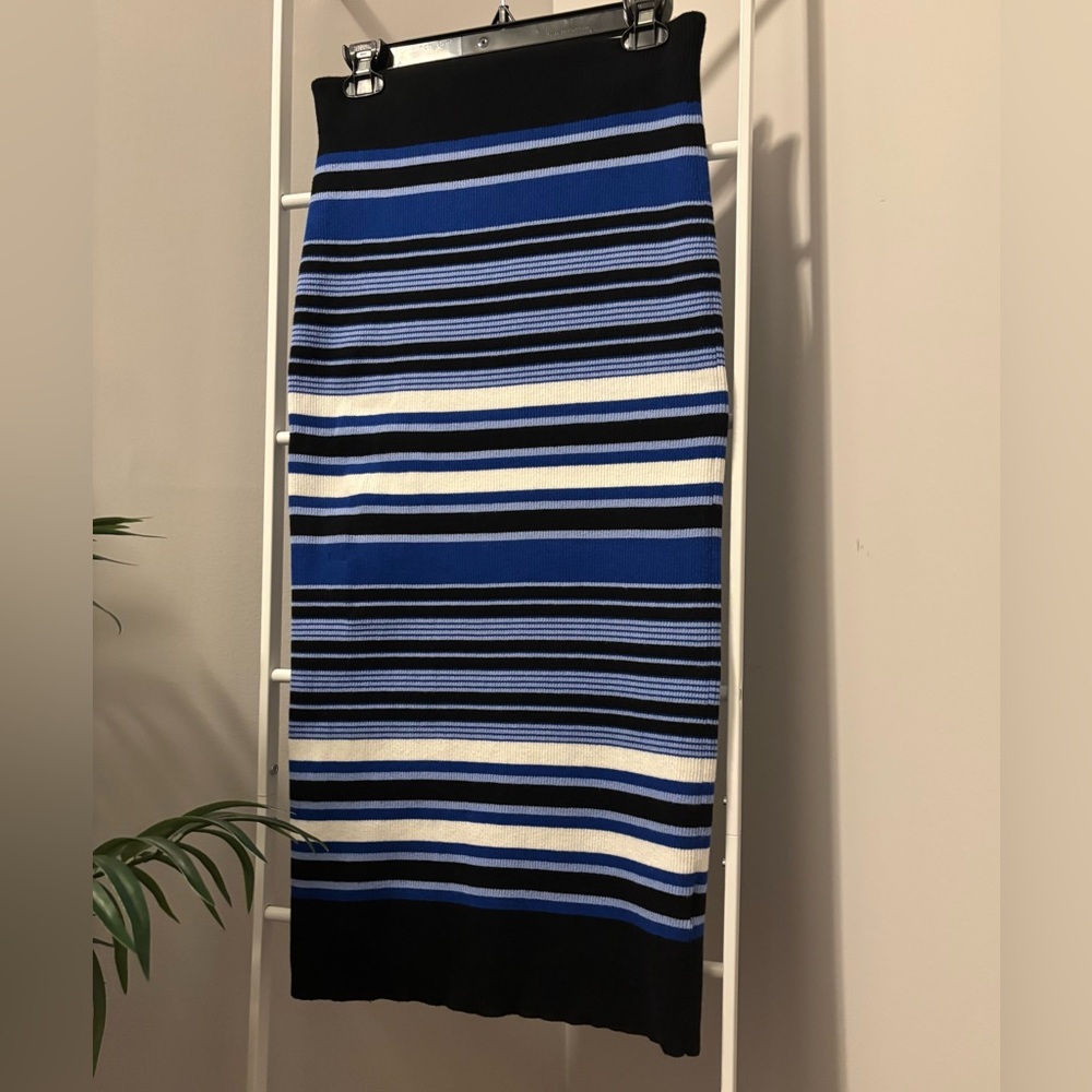 Ralph Lauren Blue and Black Striped Pencil Skirt - Picture 5 of 9
